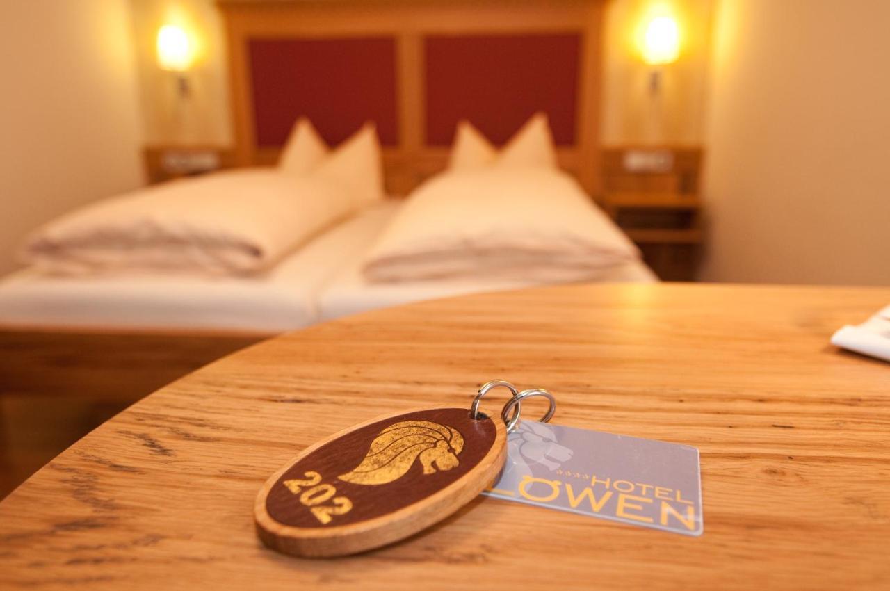 Hotel & Gasthof Loewen อูล์ม ภายนอก รูปภาพ